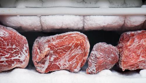 Опасно или нет повторно замораживать мясо после размораживания? 